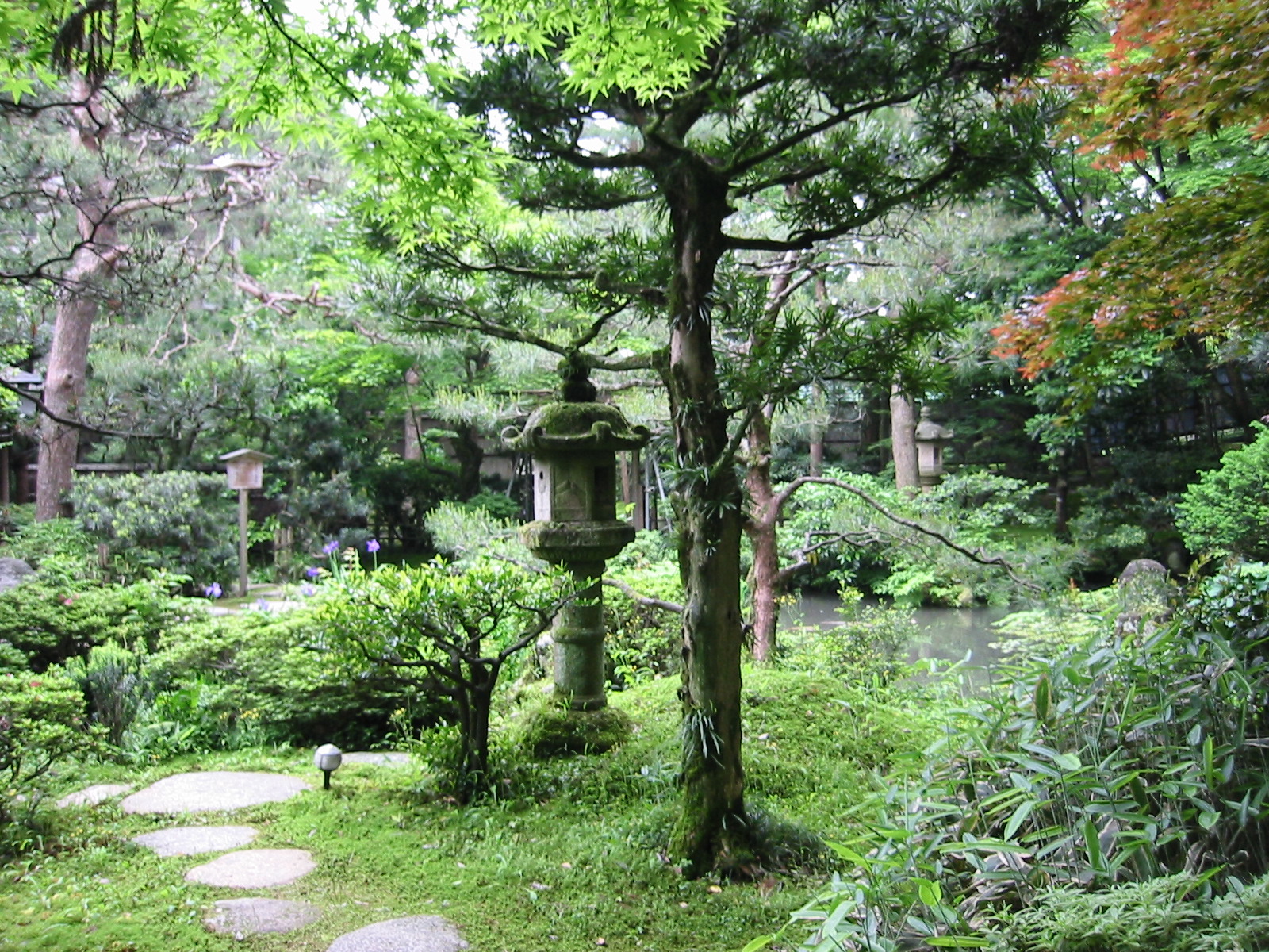 GyokusenenNiwa1.jpg