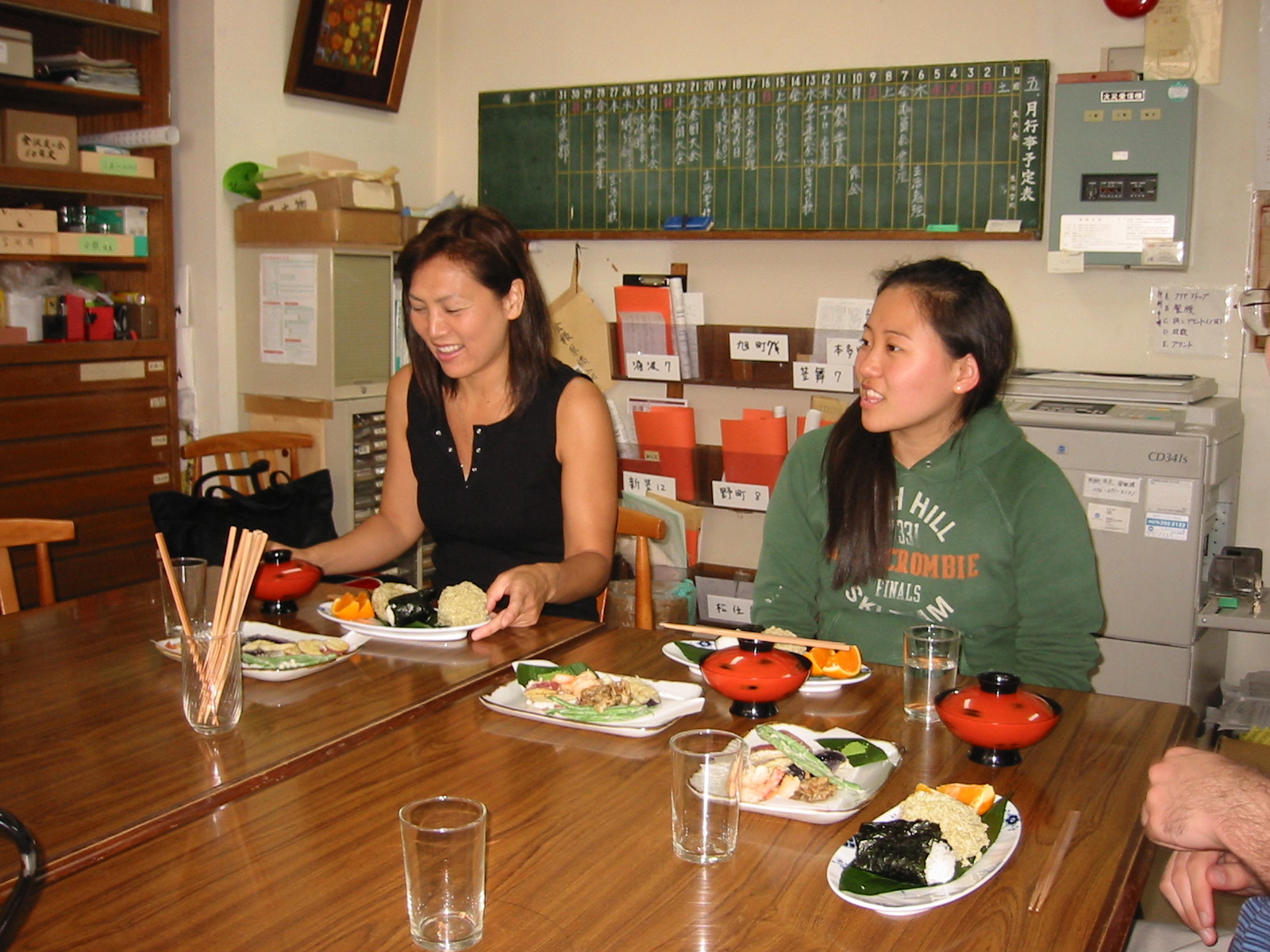 CookingClassYasukoAndSuel.jpg